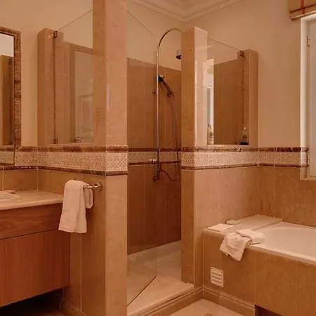 فيلة Sleeps 8 Pool Air Con T480126